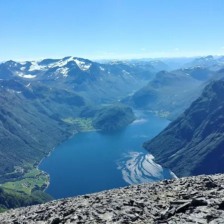 بيت للعطل Naustloftet *