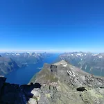 Naustloftet * Hornindal